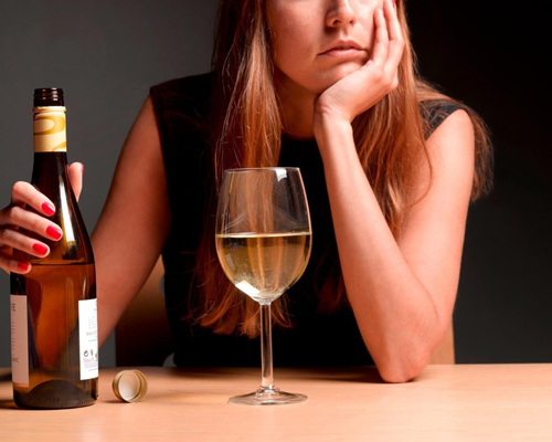 Анонимное лечение женского алкоголизма в Твери